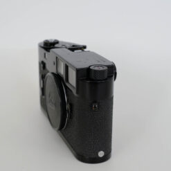 Alternative view of LEICA M2 Black Paint Original 1963y