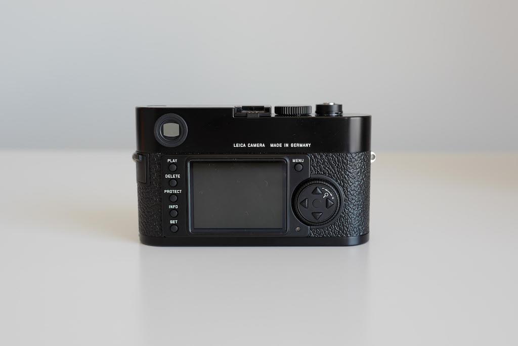 LEICA M8.2 Black Paint "エングレーブサービス" - 画像 (3)