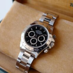 Alternative view of ROLEX DAYTONA "PATRIZZI DIAL""INVERTED 6" Serial.S Ref.16520