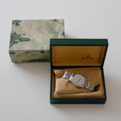 Rolex Cosmograph Daytona Ref.16520 Floating Cosmograph, 段落ち 200タキベゼル 細針 R番 1988年 白文字盤