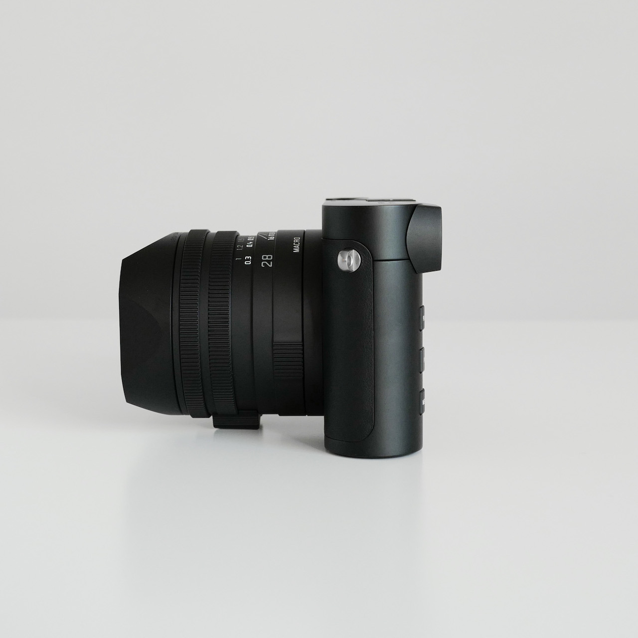 Leica Q2 Monochrome Fragment Edition