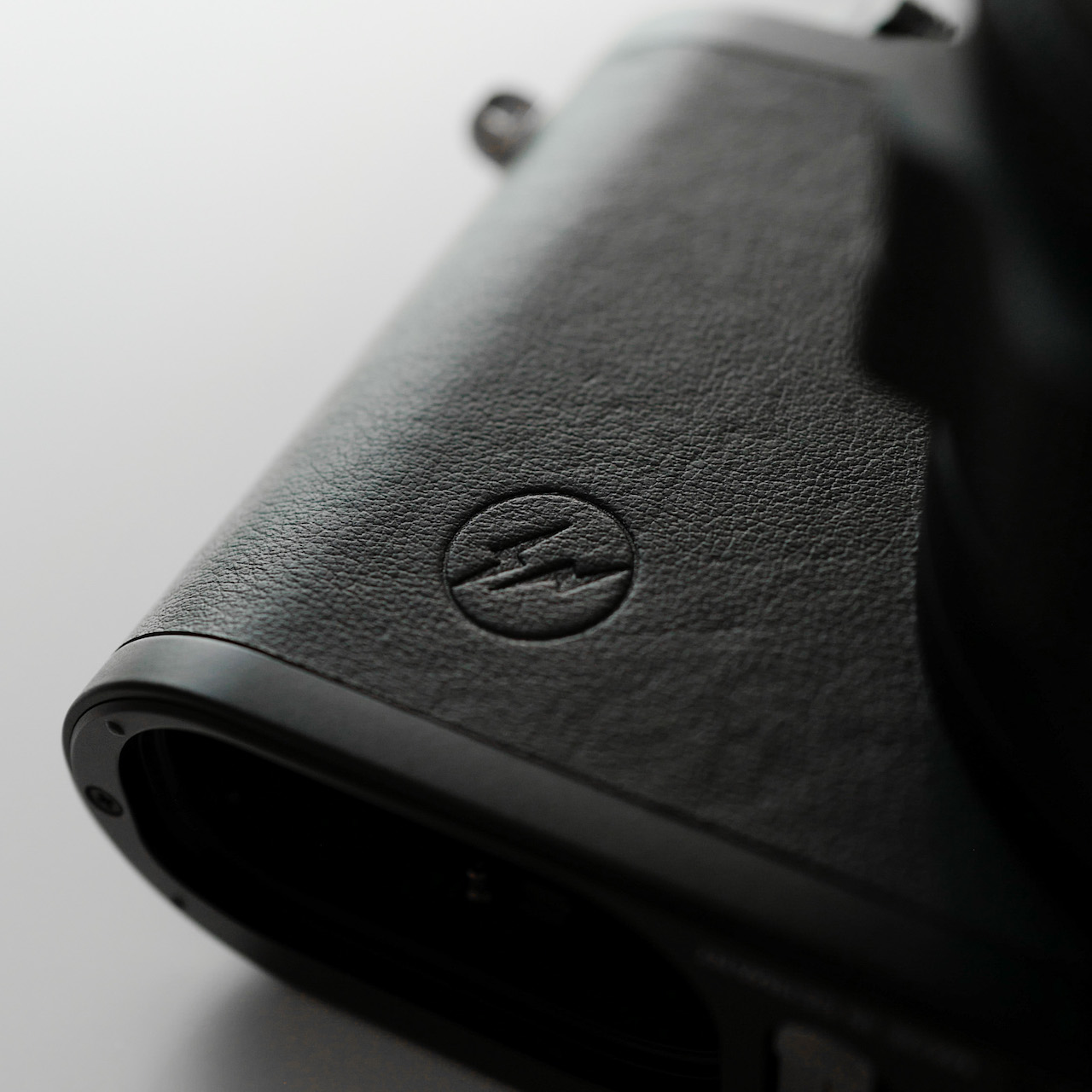 Leica Q2 Monochrome Fragment Edition