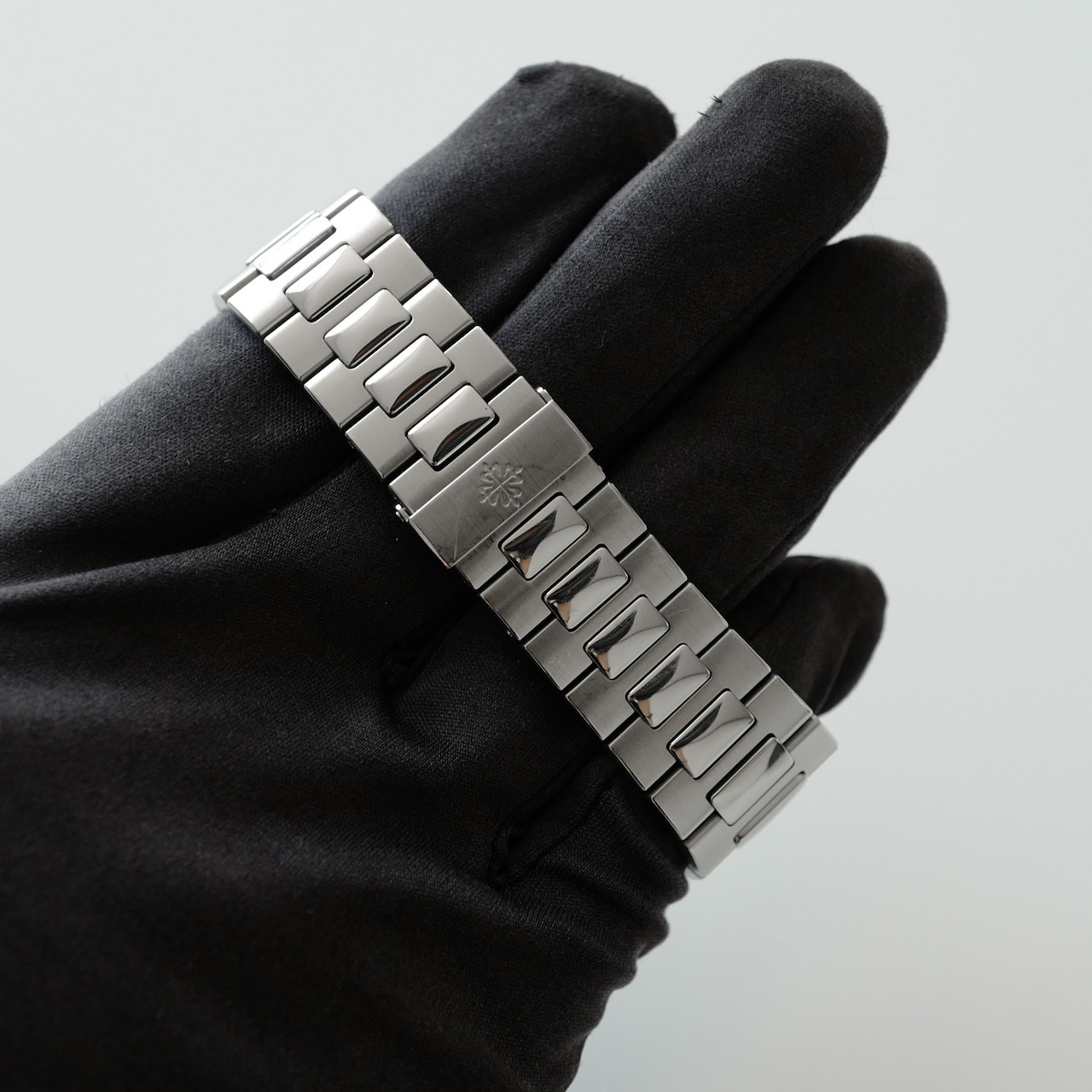 PATEK PHILIPPE Nautilus "Jumbo" Ref.5711/1A-010 Blue-Grey Dial Full Set - 画像 (9)