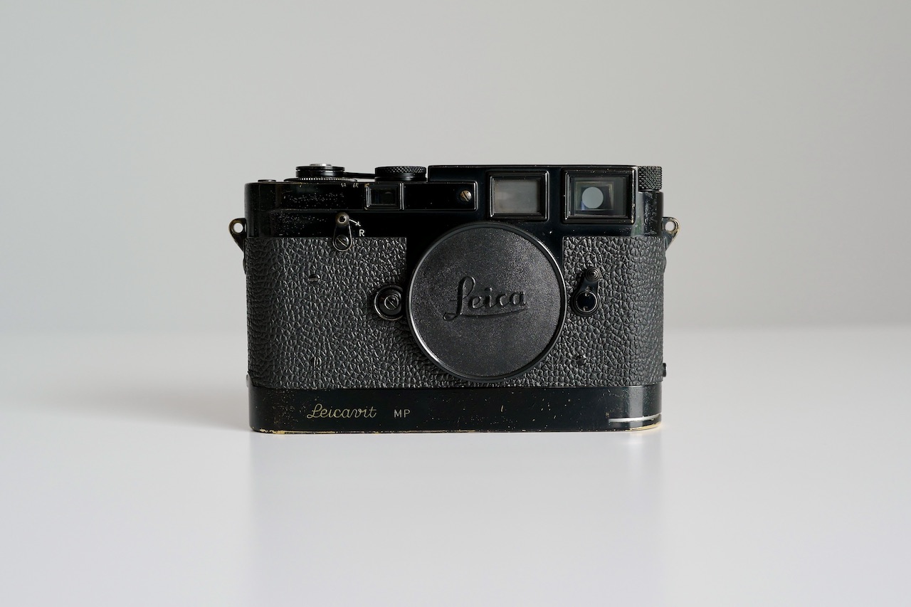 LEICA MP BLACK PAINT