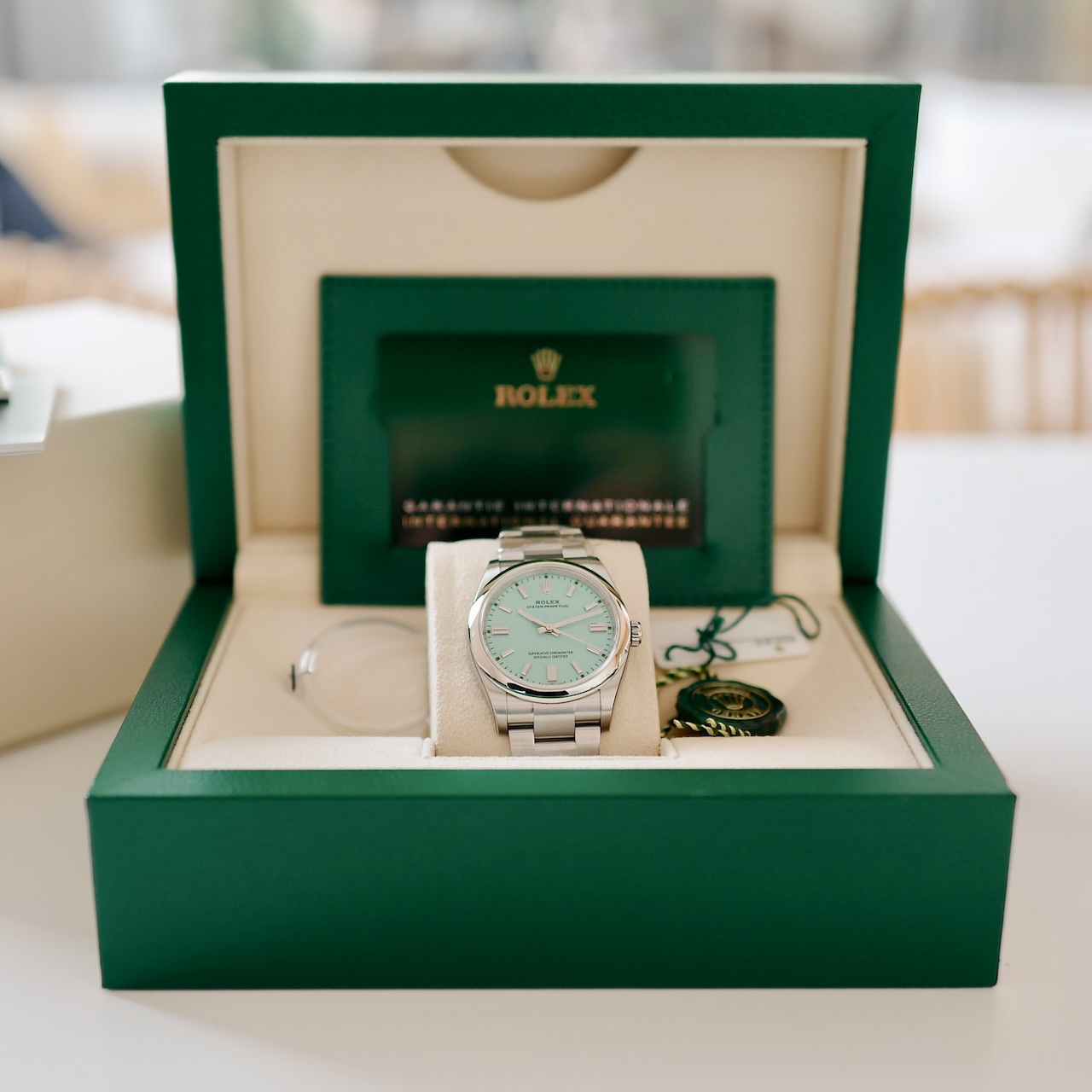 ロレックス/オイスターパーペチュアル36/Ref.126000/ターコイズブルー/新品未使用/シールあり/フルセット/ROLEX OYSTER PERPETUAL 36 "TURQUOISE" FULL SET / NEW - 画像 (3)