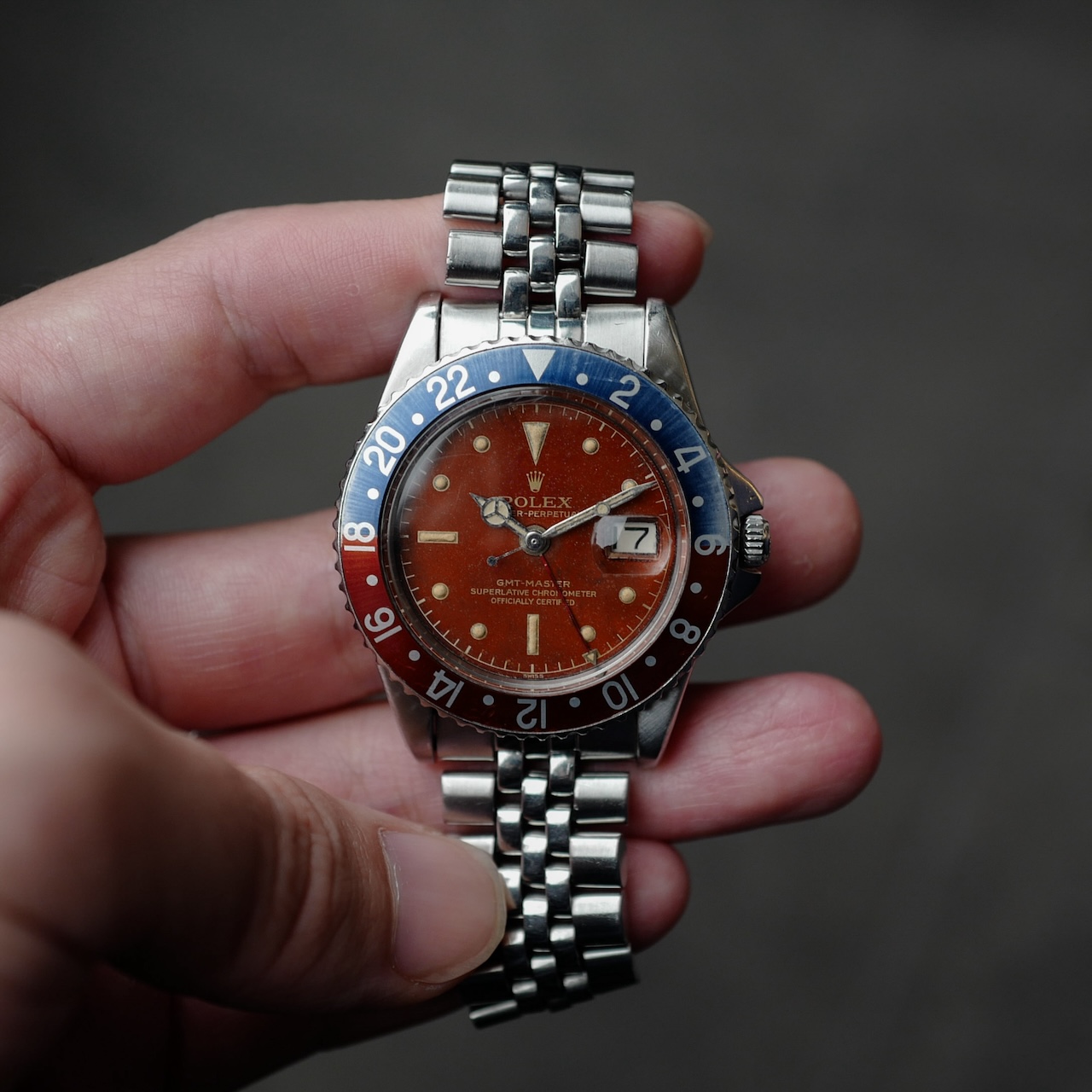 ロレックス/GMT-マスターPCG1675マーク1/レッド・トロピカル/ROLEX GMT-MASTER Ref.1675 PCG Mk1 Dial "RED TROPICAL" 1960y - 画像 (3)