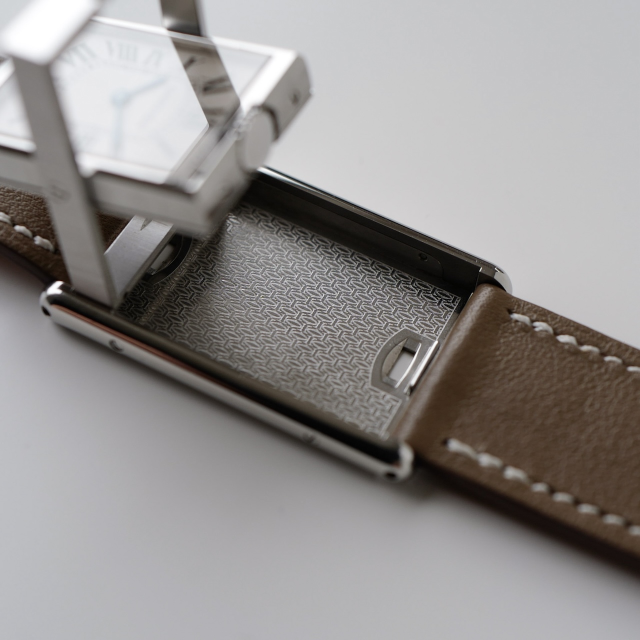 カルティエ/タンクバスキュラントLM/ホワイトローマンギョーシェダイヤル/手巻き/フレデリックピゲ/CARTIER TANK BASCULANTE White Roman Guilloche Dial / Hand Winding / SS 2001 - 画像 (13)