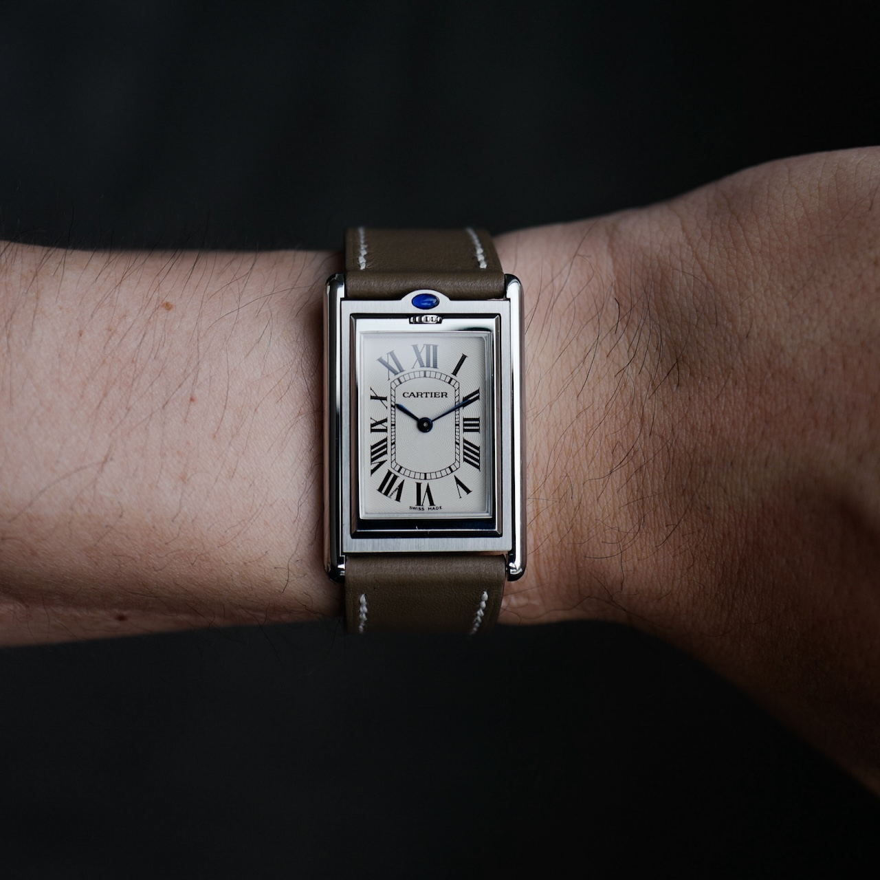 カルティエ/タンクバスキュラントLM/ホワイトローマンギョーシェダイヤル/手巻き/フレデリックピゲ/CARTIER TANK BASCULANTE White Roman Guilloche Dial / Hand Winding / SS 2001 - 画像 (4)