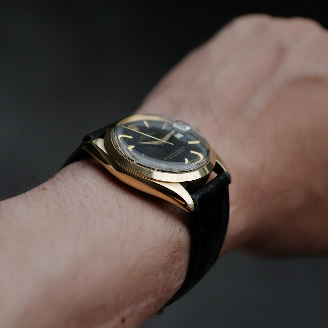 ロレックス/オイスターパーペチュアルデイト1500/8/ミラーダイヤル/18KYG/国際保証書つき/ROLEX OYSTER PERPETUAL DATE Ref.1500/8"GILT DIAL" 18KYG 1966y with Paper - 画像 (3)