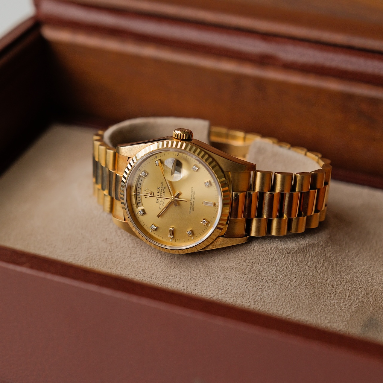 ロレックス/デイデイト18238A/E番/10Pダイヤモンド/シャンパンダイヤル/18Kイエローゴールド/裏蓋シール/保証書付きフルセット/ROLEX DAY-DATE Ref.18238A "Baguette Diamond" Champagne Dial 18KYG 1990 Full Set - 画像 (3)