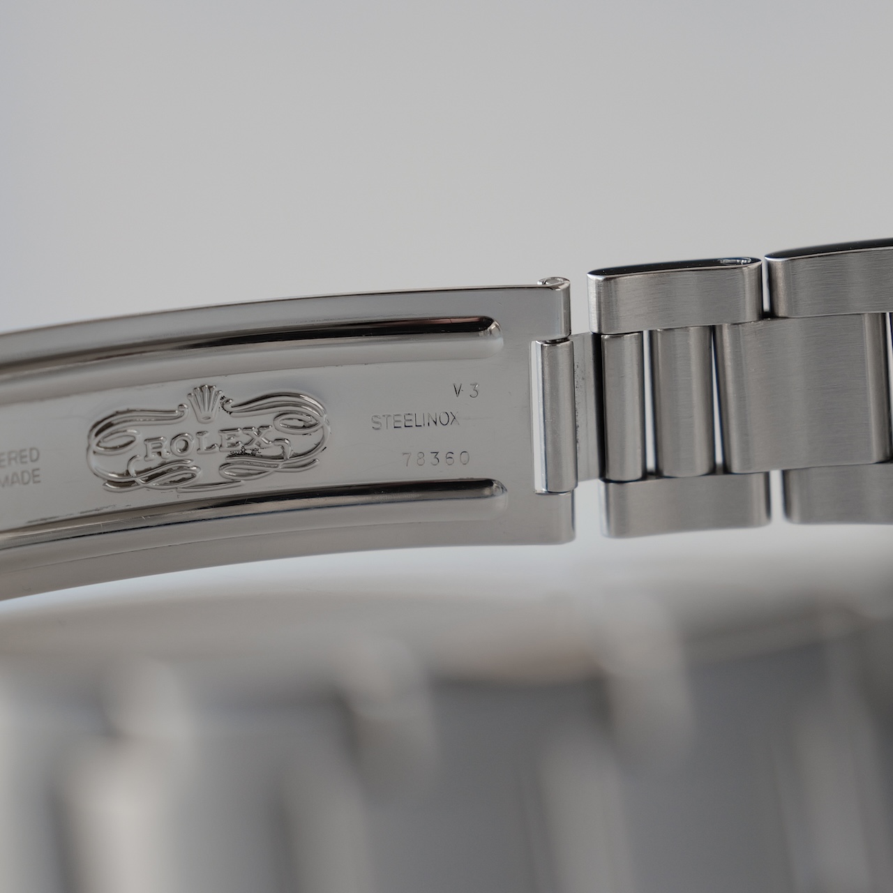 【価格見直し】ロレックス/GMTマスター16700/X番/ペプシ/赤青ベゼル/保証書/箱付き/ROLEX GMT-MASTER Ref.16700 "Pepsi" 1991 with Paper and Box - 画像 (9)