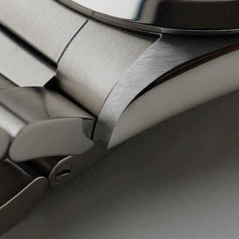 Ref.14270　94年ごろからはバネ棒用の穴がなくなり、これが主流に