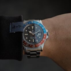 Alternative view of ロレックス/GMTマスター1675/ラジアル/マーク3ダイヤル/ROLEX GMT-MASTER Ref.1675 “Radial Dial” Mk.3 1977y