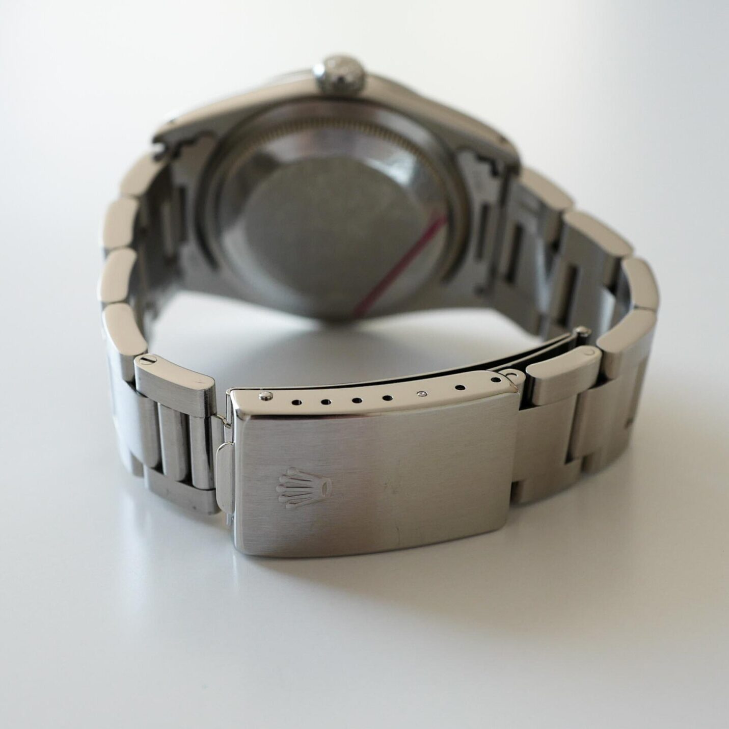 Ref.14270 前期モデルはシングルバックルを装備