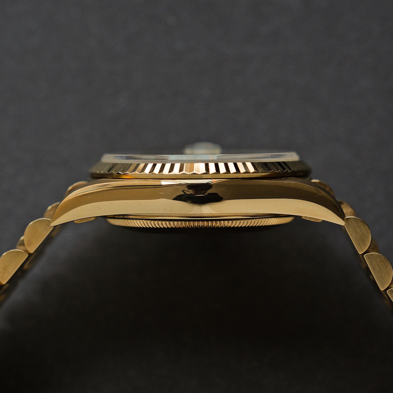 ロレックス/デイデイト18238A/W番/ 10Pダイヤモンド/18Kイエローゴールド/保証書付きフルセット/ROLEX DAY-DATE Ref,18238A "Baguette Diamond" 18K Yellow Gold 1995y Full Set - 画像 (8)