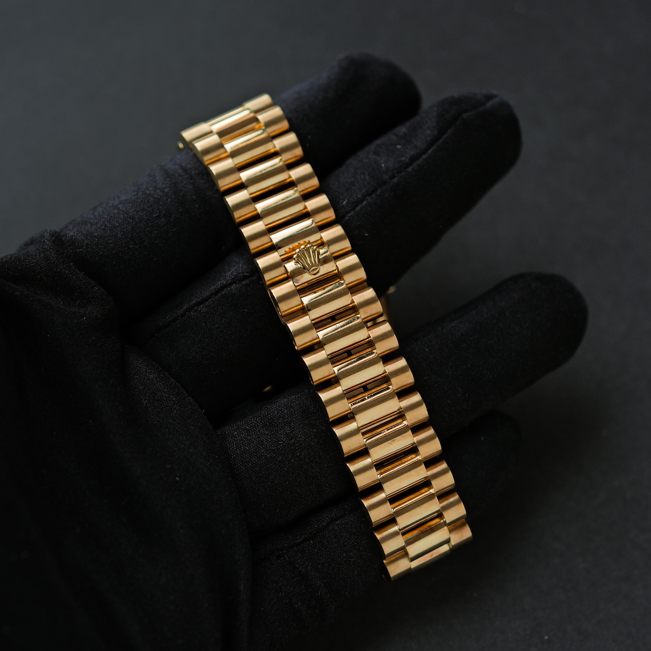 ロレックス/デイデイト18238A/W番/ 10Pダイヤモンド/18Kイエローゴールド/保証書付きフルセット/ROLEX DAY-DATE Ref,18238A "Baguette Diamond" 18K Yellow Gold 1995y Full Set - 画像 (11)