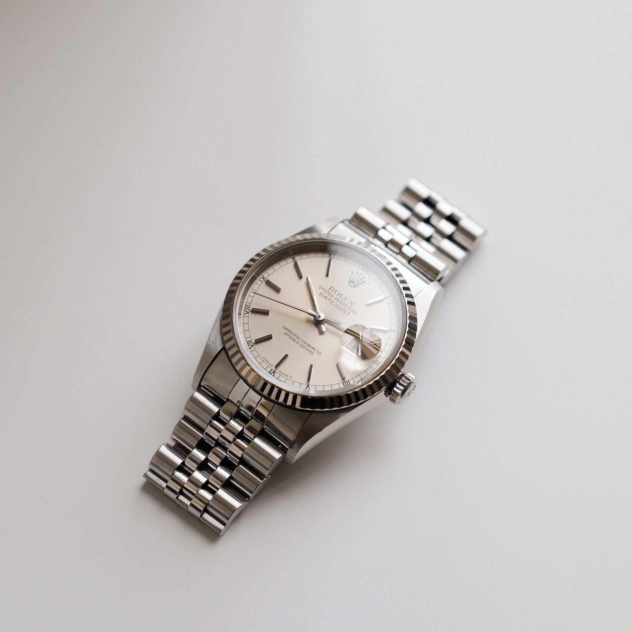 ロレックス/デイトジャスト16234/W番/シルバーダイヤル/18KWGベゼル/裏蓋シール/国際保証書・箱付き/ROLEX DATE-JUST Ref.16234 "Silver Dial" 1995Y with Box and Guarantee - 画像 (3)