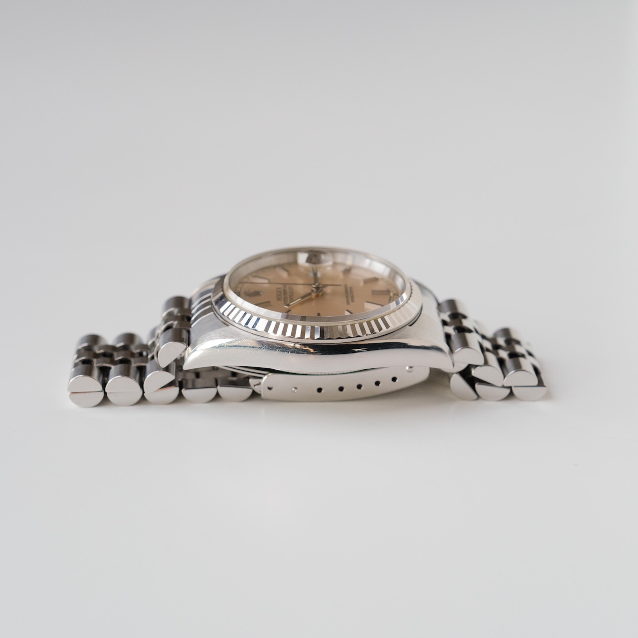 ロレックス/デイトジャスト16234/W番/シルバーダイヤル/18KWGベゼル/裏蓋シール/国際保証書・箱付き/ROLEX DATE-JUST Ref.16234 "Silver Dial" 1995Y with Box and Guarantee - 画像 (5)