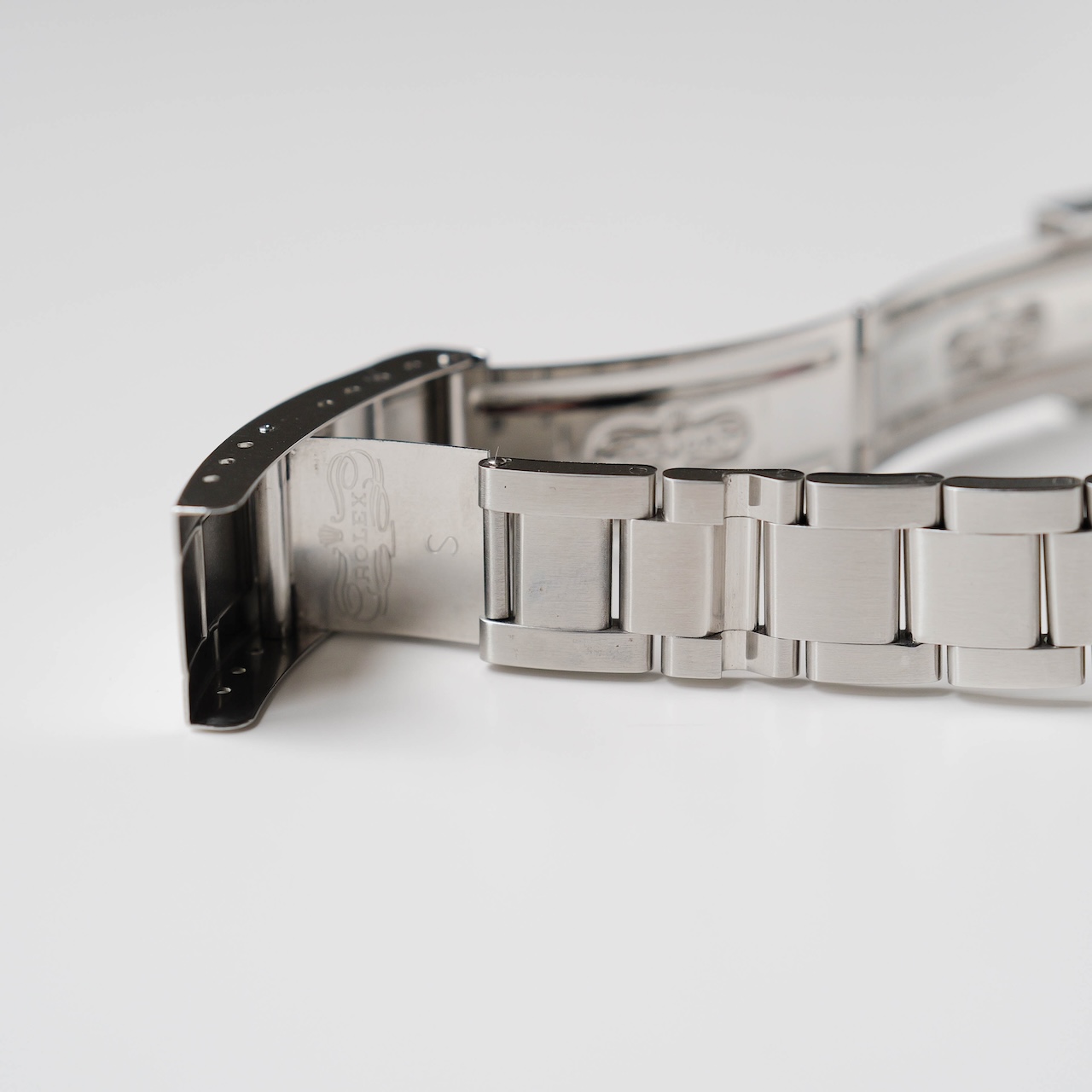 ロレックス/サブマリーナーデイト16610/F番/保証書・箱付き/ROLEX SUBMARINER DATE REF.16610 F Serial 2004 with Box and Paper - 画像 (10)