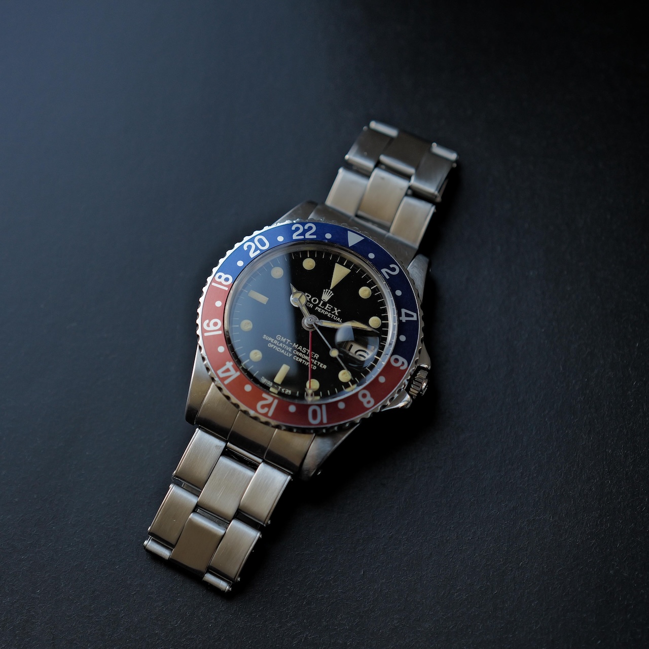【ON HOLD】ロレックス/GMTマスター1675/後期ミラーダイヤル/マーク1ベゼル/ワイドスイス/USリベット/ROLEX GMT-MASTER Ref.1675 “GILT DIAL, WIDE SWISS” Mk.1 Bezel US Rivet 1965Y - 画像 (4)